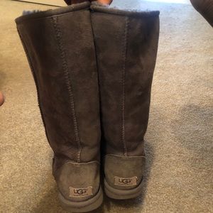 Grey uggs